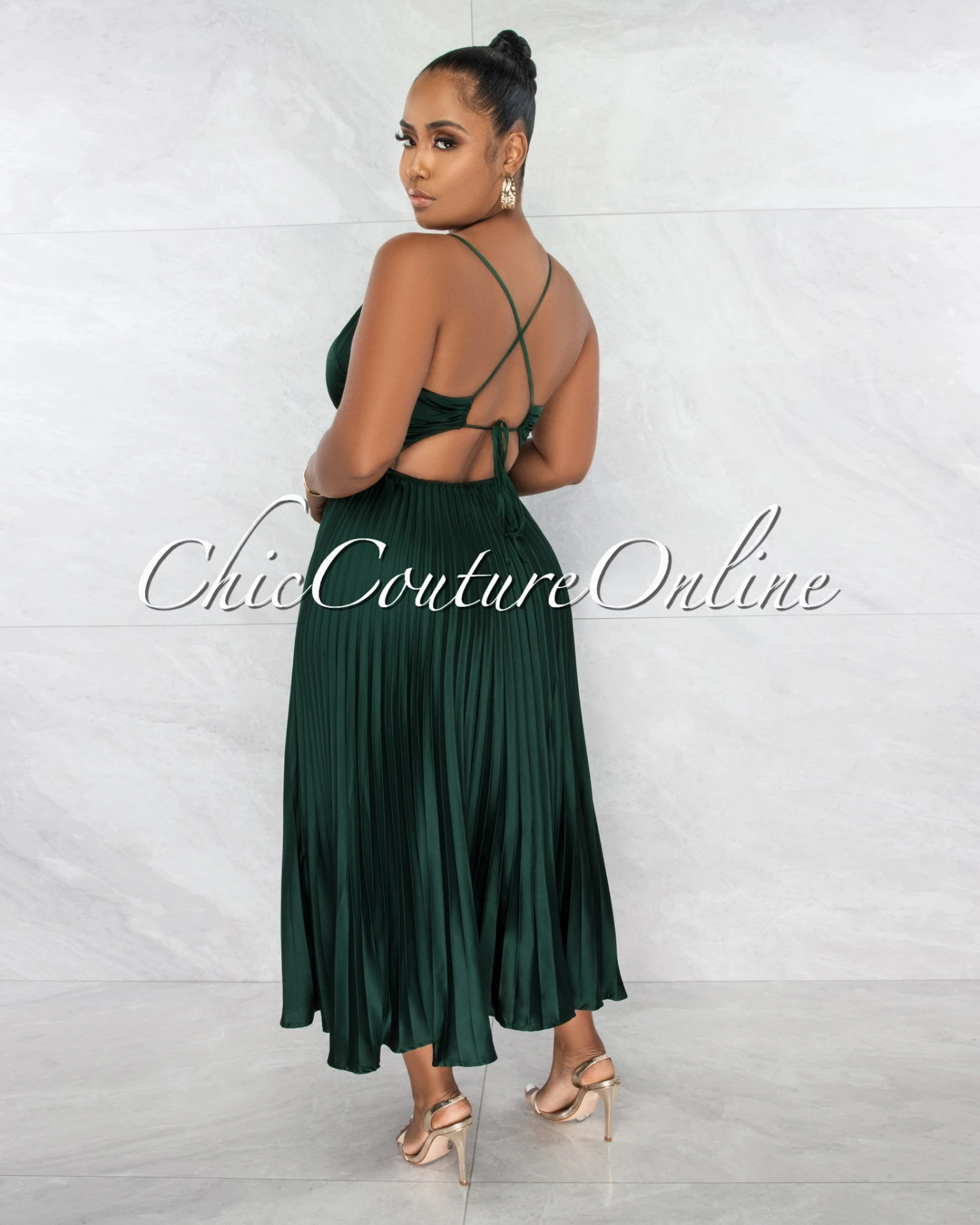 Kallie Hunter Green Key-Hole Back Tie Pleated Silky Midi Dress - Image 3