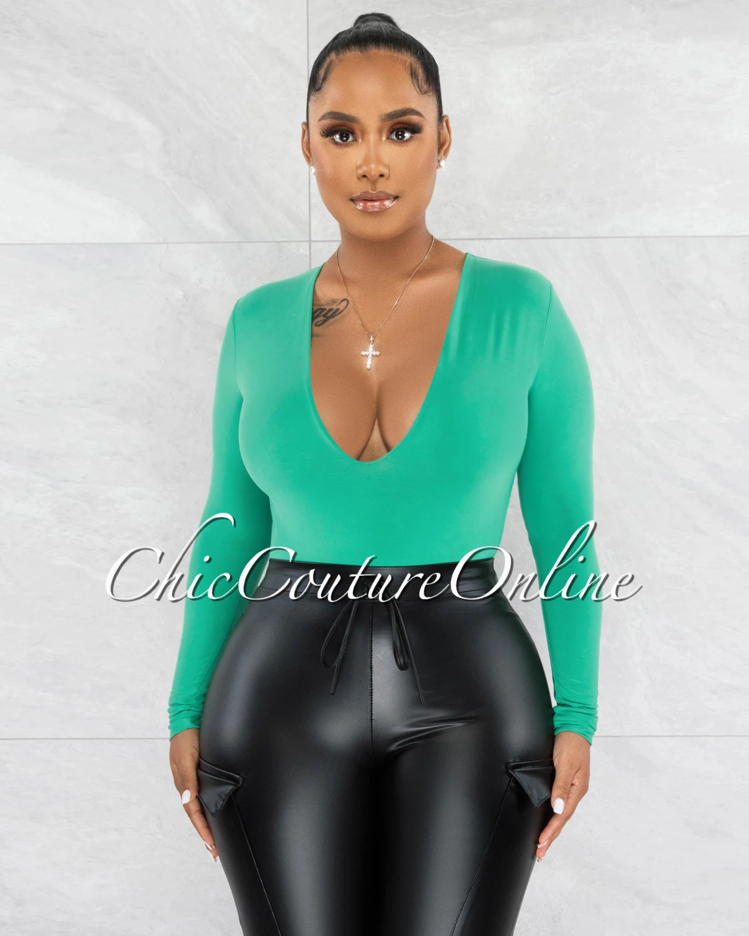 Nilam Green Deep V Neck Long Sleeves Bodysuit - Image 4